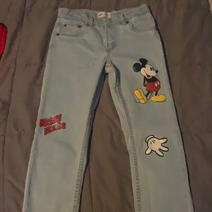 Levi’s Mickey size 7 REG